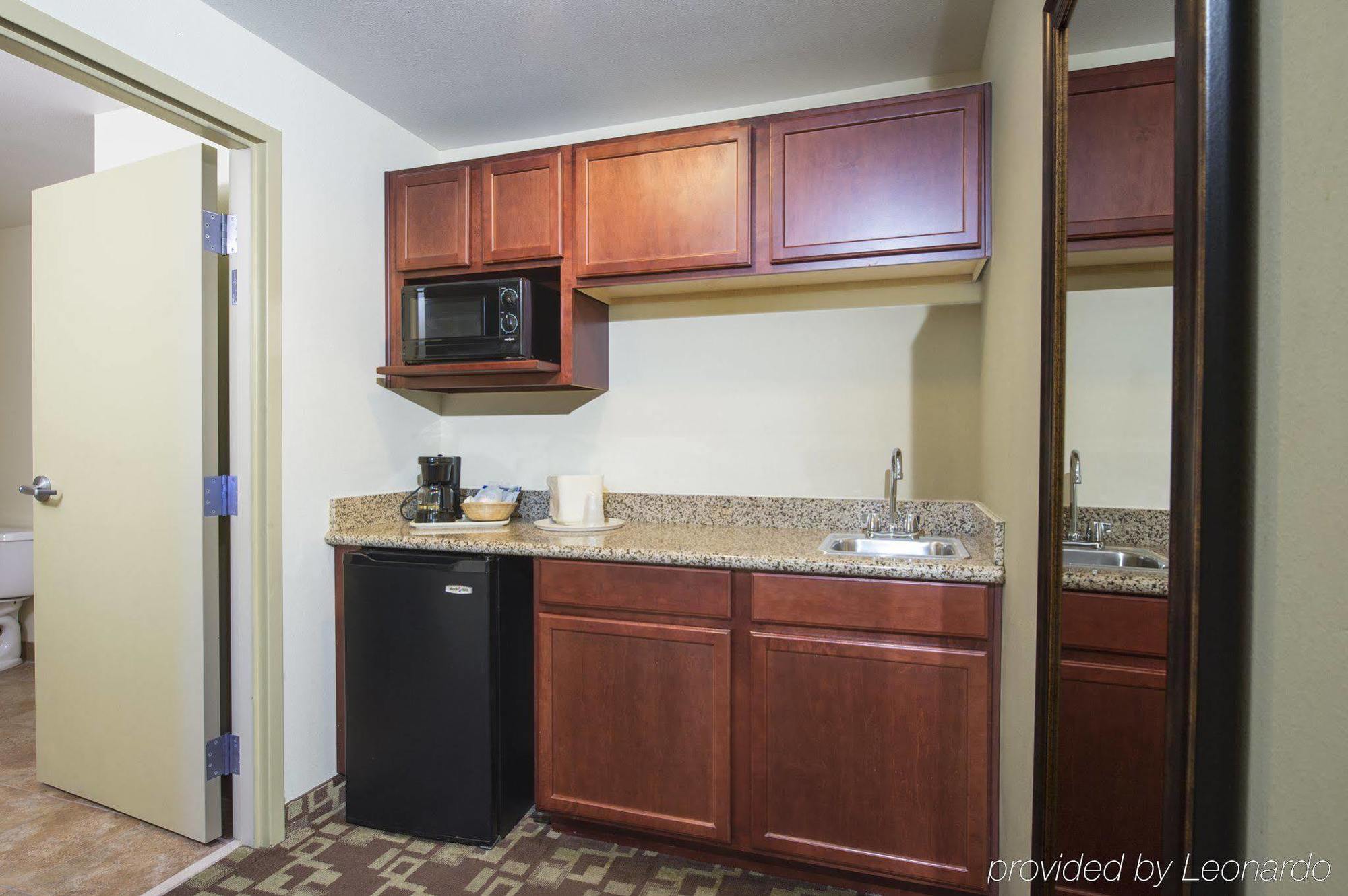 Holiday Inn Express Hotel & Suites Port St. Lucie West By Ihg Exterior foto
